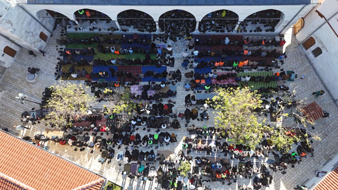 Konya ayağa kaldırdı! Habibi Neccar’da 3 yıl sonra ilk cuma 6